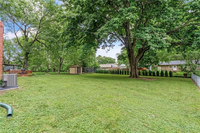 8039 Kessler St, Overland Park, KS 66204 - view of yard featuring a shed