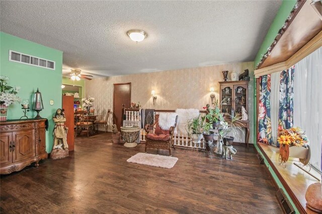 6004 S Claremont Ave, Raytown, MO 64133 - photo 5
