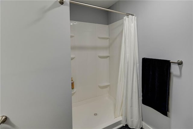 2013 NE Summerfield Ct, Blue Springs, MO 64029 - full bathroom with a shower with shower curtain
