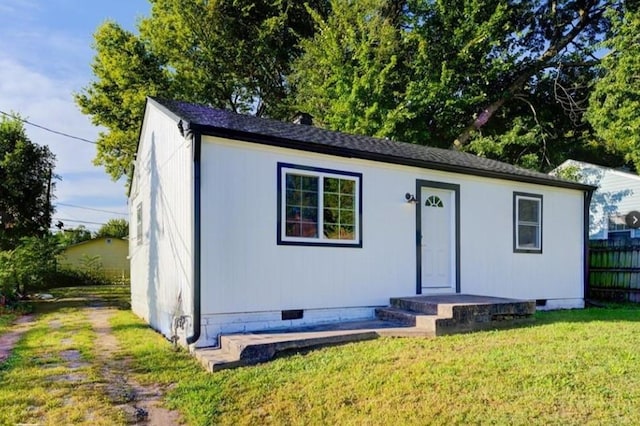 2507 E 69th St, Kansas City, MO 64132 - view of front facade with crawl space