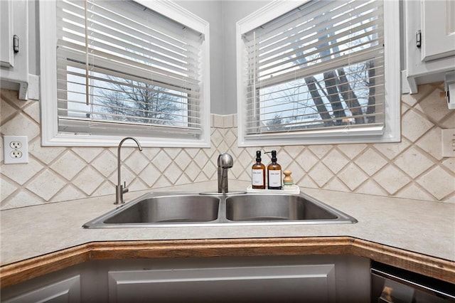 20586 W 220th St, Spring Hill, KS 66083 - kitchen view of light countertops, white cabinets, and backsplash