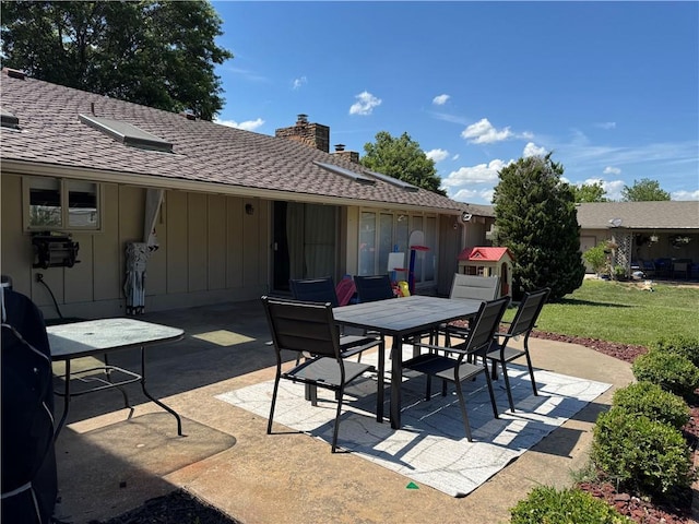 906 S Denman, Chanute, KS 66720 - view of patio with outdoor dining area