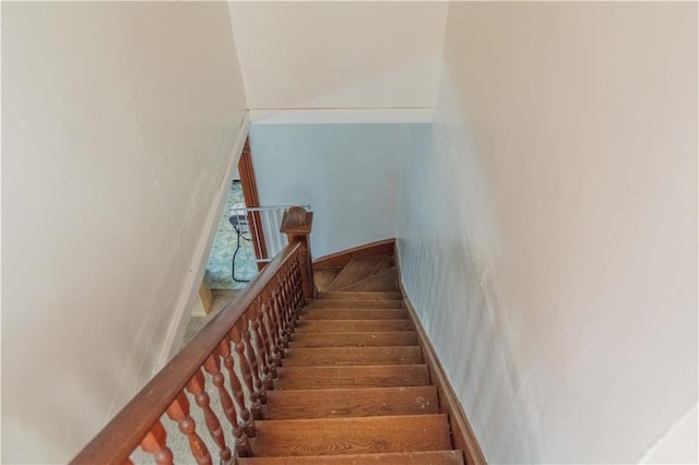 708 Osage St, Neodesha, KS 66757 - view of staircase