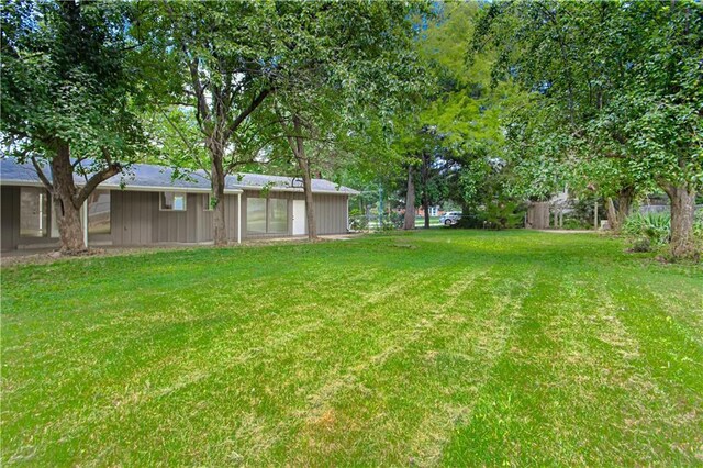 931 NW Valley Ln, Riverside, MO 64150 - photo 31
