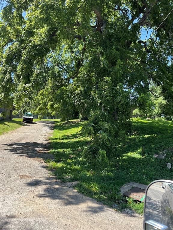 1222 Sylvanie St, Saint Joseph, MO 64501 - photo 2