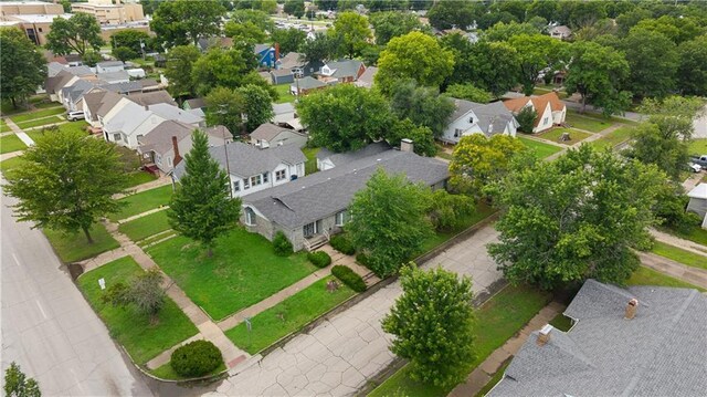 1302 W 4th St, Coffeyville, KS 67337 - photo 4