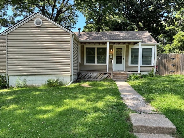 143 Grove Ave, Bonner Springs, KS 66012 - photo 1