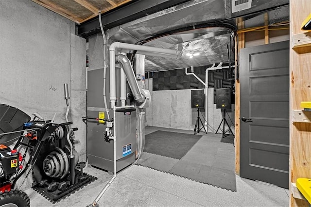 1013 Old Hickory Rd, Greenwood, MO 64034 - view of unfinished basement