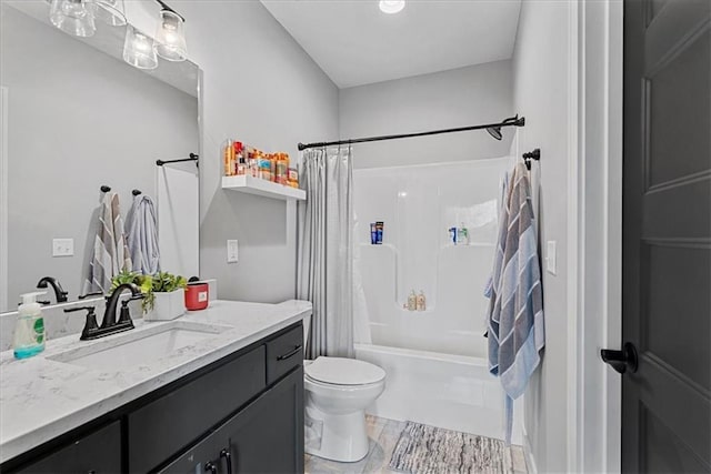 1013 Old Hickory Rd, Greenwood, MO 64034 - full bathroom featuring shower / tub combo with curtain and vanity