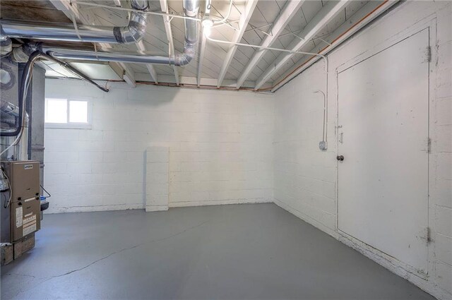 29 S 26th St, Kansas City, KS 66102 - below grade area featuring concrete block wall