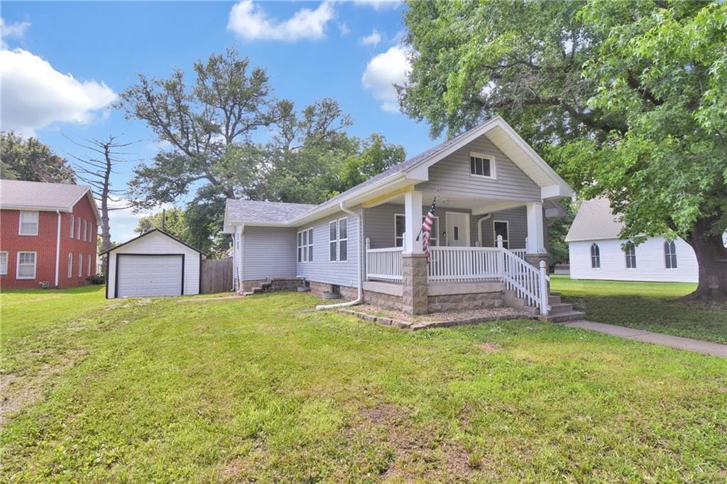 102 N Wall St, Leeton, MO 64761 - photo 1