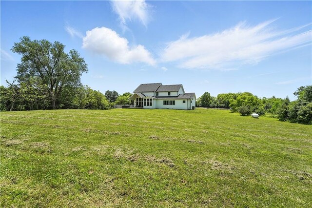 8422 NE 147th St, Liberty, MO 64068 - view of grassy yard