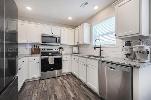 1716 Elderberry Ln, Ottawa, KS 66067 - photo 2