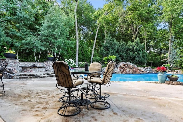 11110 W 146th Ter, Overland Park, KS 66221 - view of patio featuring an outdoor pool