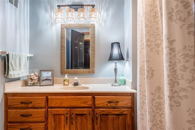190 W Colleen Ct, Gardner, KS 66030 - full bath with vanity