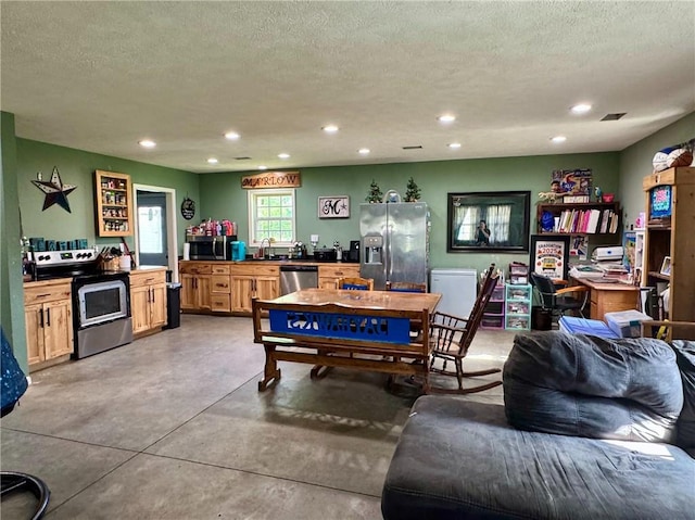 100 Third St, Uniontown, KS 66779 - photo 8