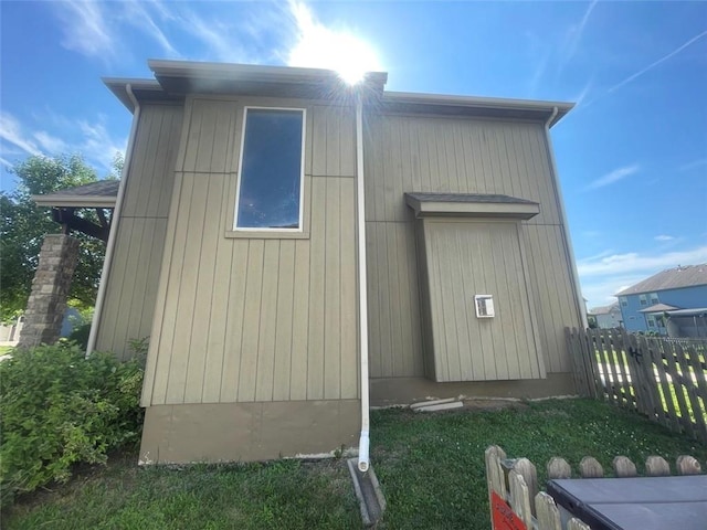404 Eagles Ridge Dr, Blue Springs, MO 64014 - view of side of home