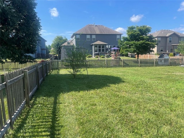 404 Eagles Ridge Dr, Blue Springs, MO 64014 - view of fenced backyard