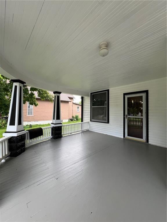 233 Main St, Osawatomie, KS 66064 - view of porch