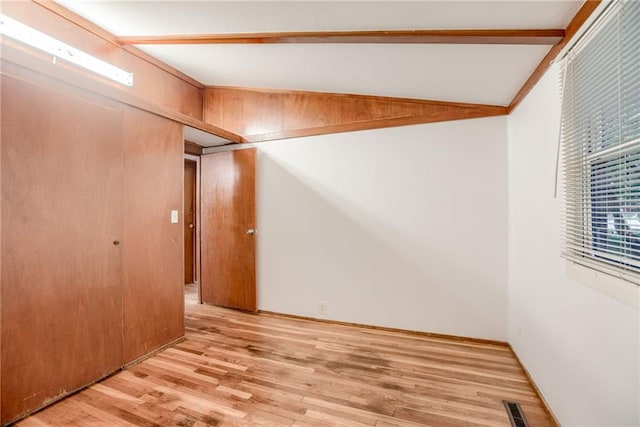 4400 N Brighton Ave, Kansas City, MO 64117 - unfurnished room with light wood-type flooring