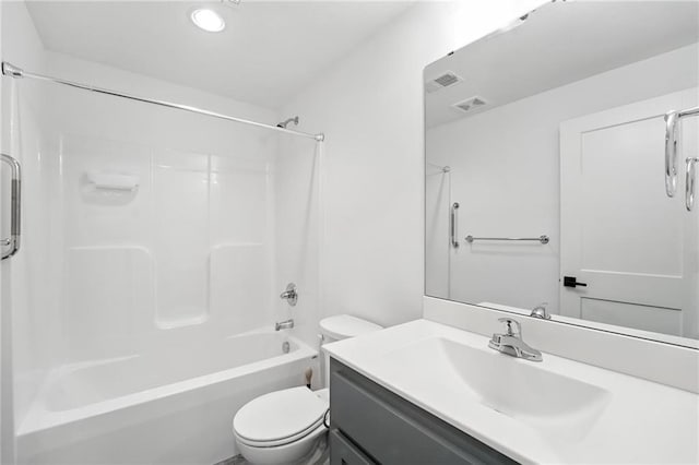 13300 W 174th Pl, Overland Park, KS 66221 - full bathroom with vanity, shower / washtub combination, and recessed lighting