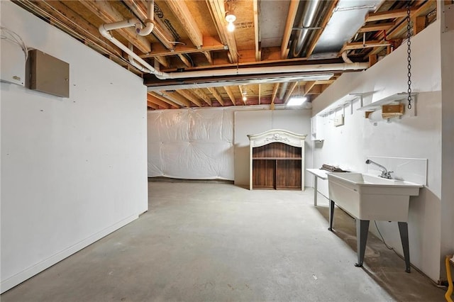 13300 W 174th Pl, Overland Park, KS 66221 - unfinished below grade area featuring baseboards