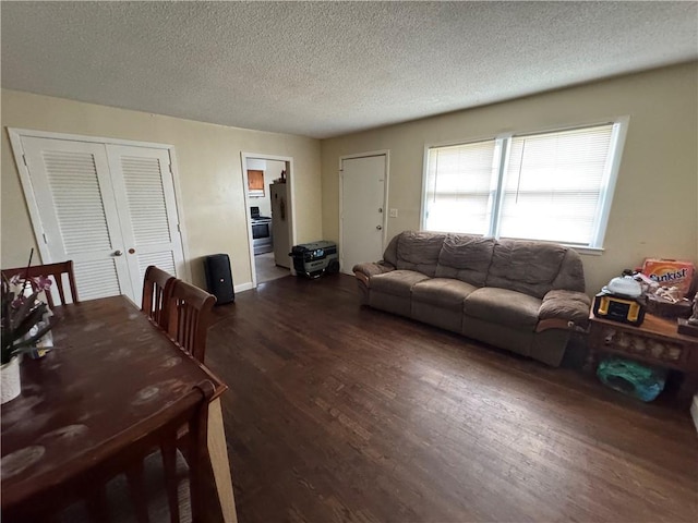 1020 S Pitt St, Olathe, KS 66061 - photo 2