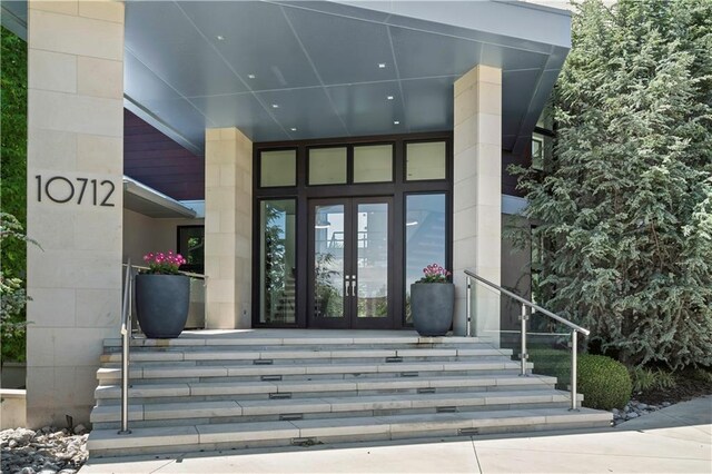 10712 W 165th St, Overland Park, KS 66221 - entrance to property with french doors