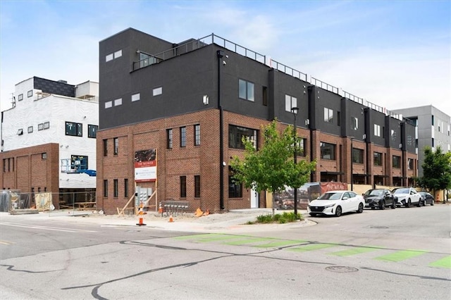 529 E 19th St, Kansas City, MO 64108 - view of property