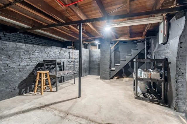 915 N 24th St, Saint Joseph, MO 64506 - unfinished basement with stairway