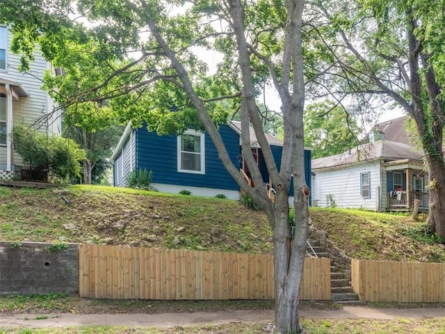 915 N 24th St, Saint Joseph, MO 64506 - view of front facade with stairway