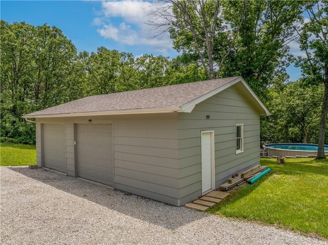33383 Acorn Ln, Warsaw, MO 65355 - detached garage with an outdoor pool