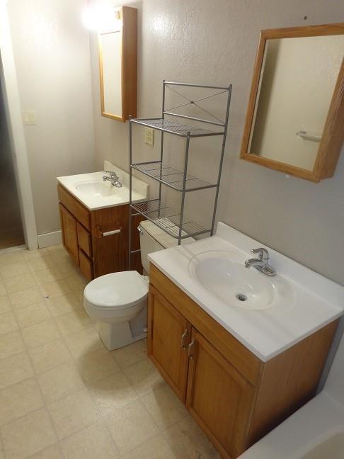 2024 S Broadway St, Pittsburg, KS 66762 - photo 12