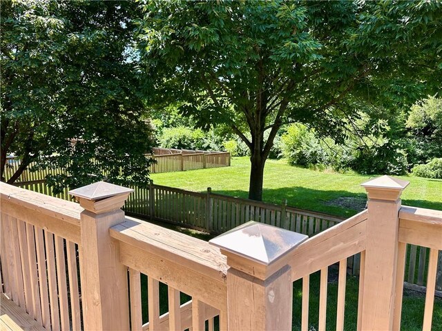 15598 S Blackfeather St, Olathe, KS 66062 - view of deck