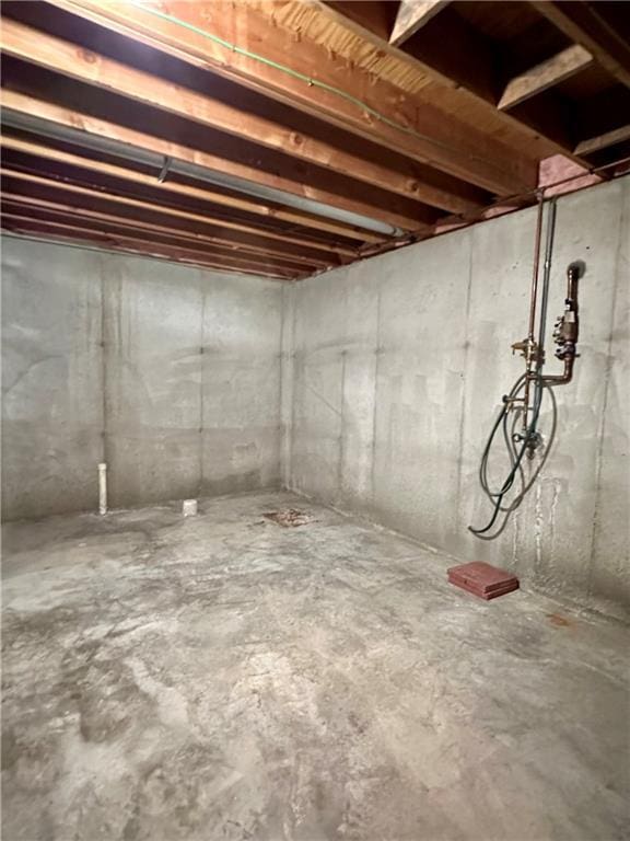 15598 S Blackfeather St, Olathe, KS 66062 - view of unfinished below grade area