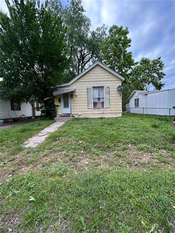 748 Miami Ave, Kansas City, KS 66105 - view of bungalow