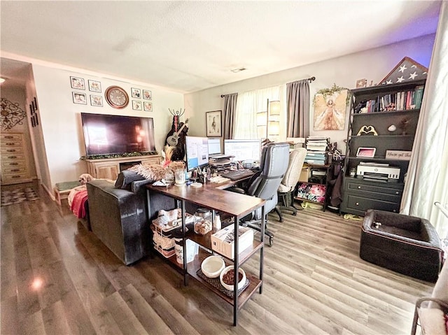 21 Oak Crest Dr, Linn Valley, KS 66040 - living room featuring wood finished floors and a desk