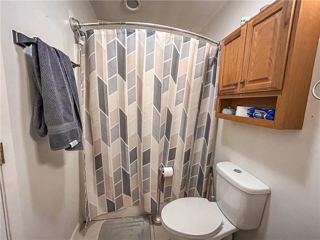 21 Oak Crest Dr, Linn Valley, KS 66040 - bathroom featuring curtained shower
