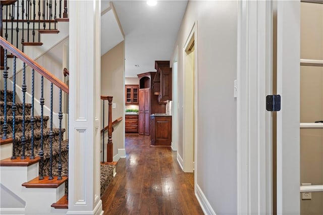 4517 N Sienna Rdg, Riverside, MO 64150 - hall featuring dark wood-type flooring and recessed lighting