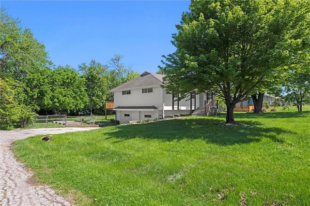 22420 W 73rd Ter, Shawnee, KS 66227 - view of home's exterior featuring dirt driveway