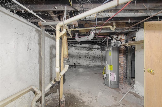 2524 Askew Ave, Kansas City, MO 64127 - basement featuring water heater