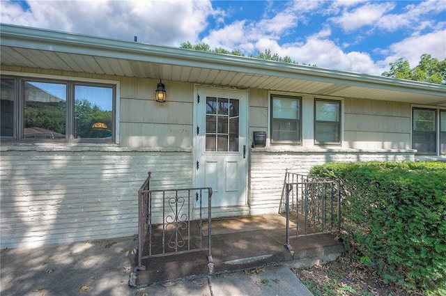 1933 N 83rd Ter, Kansas City, KS 66112 - doorway to property