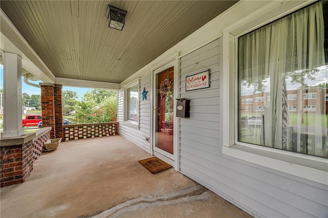 1002 S Olive St, Holden, MO 64040 - view of covered porch