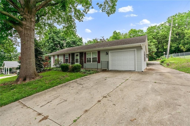 602 N Westview Dr, Richmond, MO 64085 - single story home featuring a garage and concrete driveway