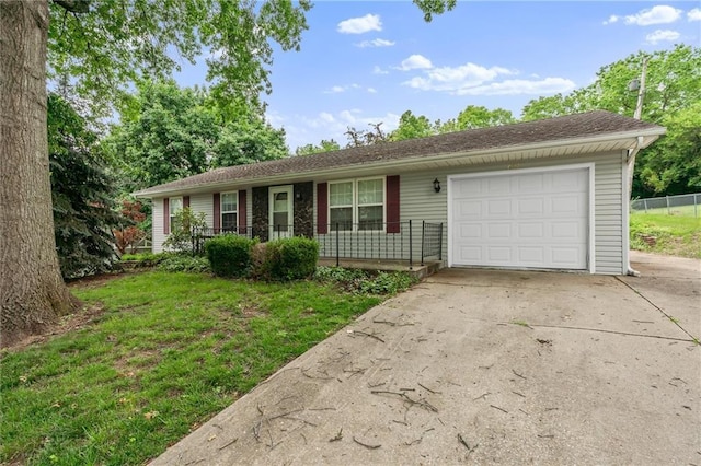 602 N Westview Dr, Richmond, MO 64085 - ranch-style house featuring driveway, an attached garage, a front lawn, and a porch