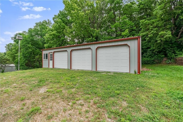 602 N Westview Dr, Richmond, MO 64085 - view of detached garage