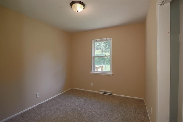 18205 E 27th St S, Independence, MO 64057 - carpeted empty room with baseboards