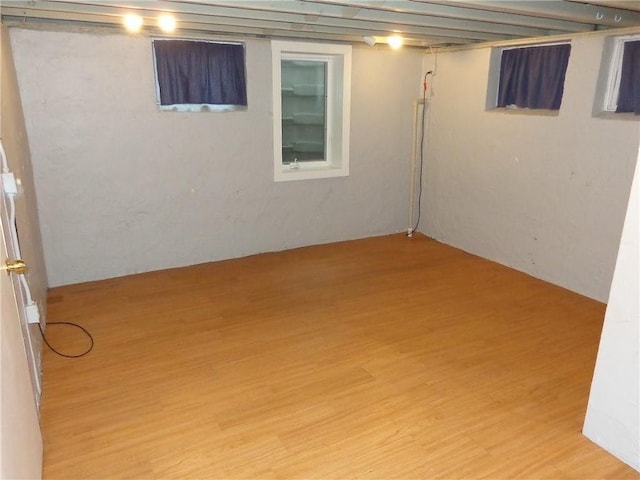 1915 S Elm St, Pittsburg, KS 66762 - finished basement featuring light wood-type flooring