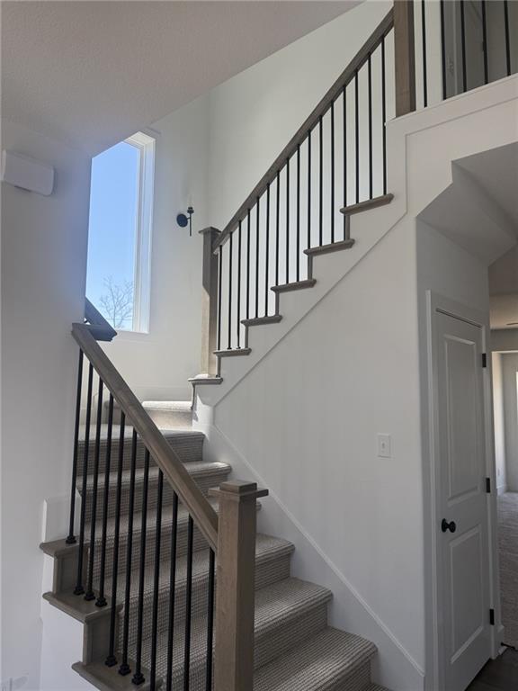 9011 N Colorado Ave, Kansas City, MO 64156 - view of stairway