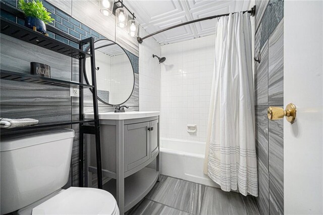 37156 State Hwy N, Barnard, MO 64423 - full bathroom with vanity and shower / bathtub combination with curtain